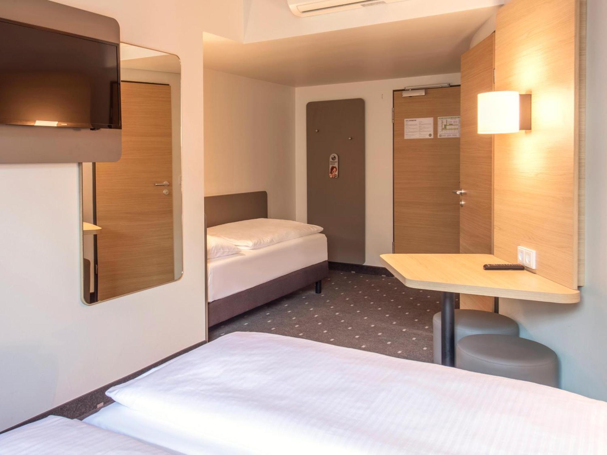B&B Hotel Nuernberg-Hbf Exterior photo
