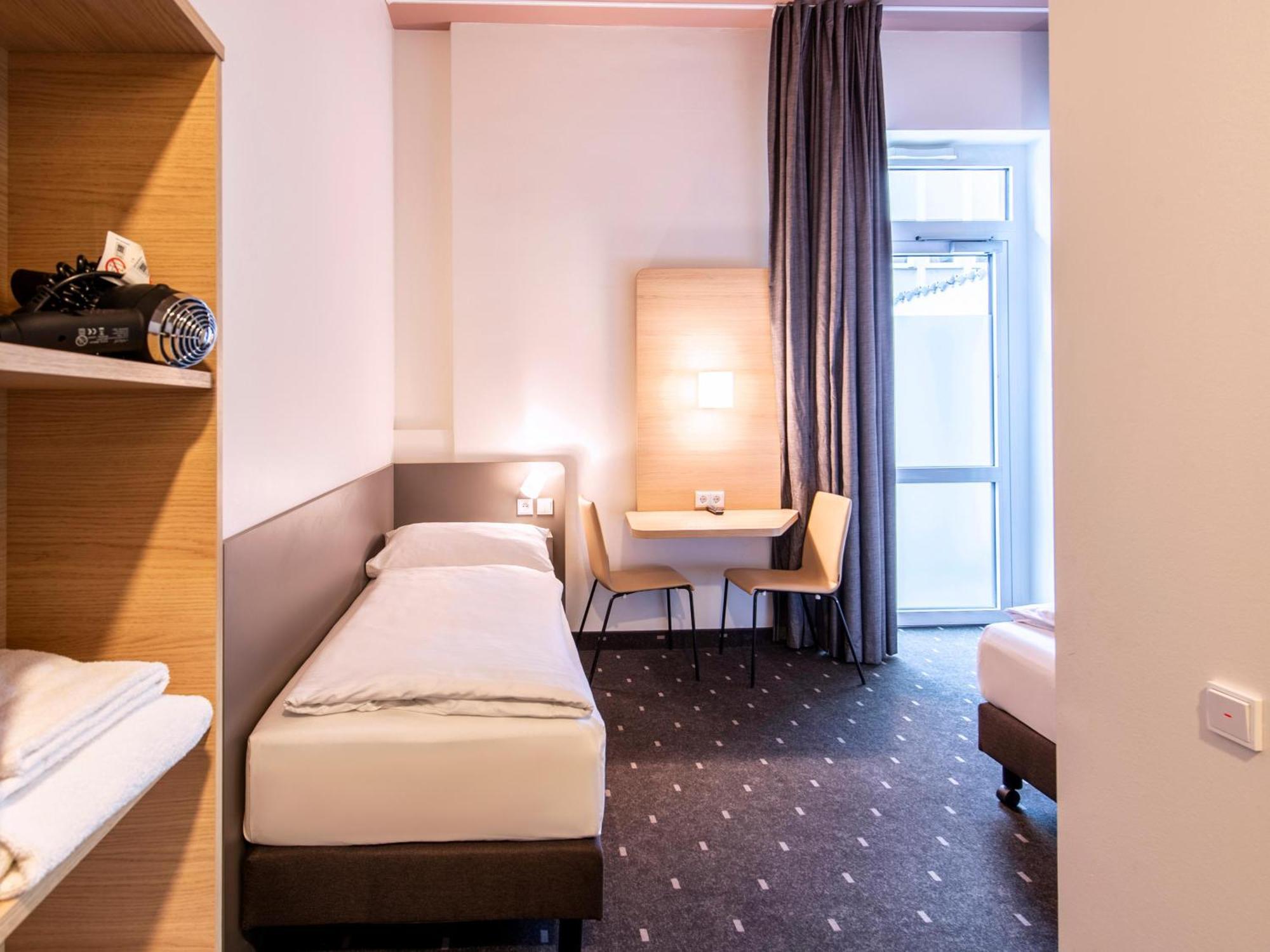 B&B Hotel Nuernberg-Hbf Exterior photo